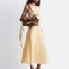 Vestido midi de lino acampanado
