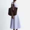 Vestido midi de lino acampanado