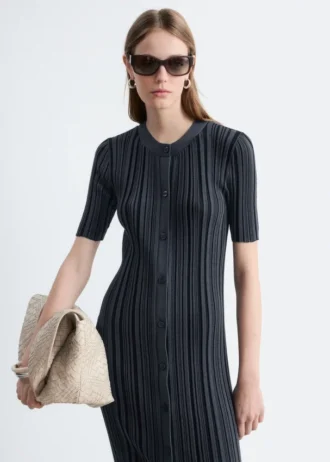 Vestido midi de punto acanalado