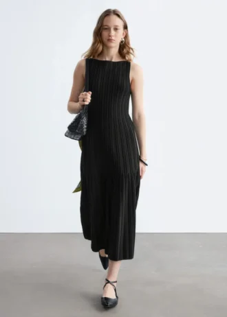 Vestido midi de punto acanalado
