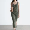 Vestido midi de punto elástico a rayas