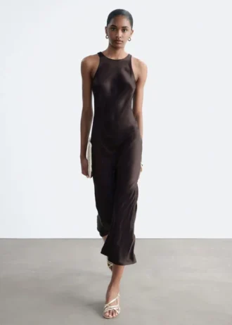 Vestido midi de satén sin mangas