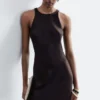 Vestido midi de satén sin mangas
