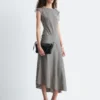 Vestido midi drapeado asimétrico