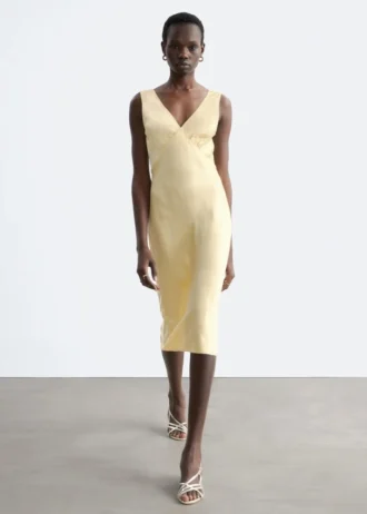 Vestido midi liso con cuello en V