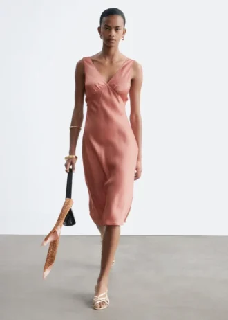 Vestido midi liso con cuello en V