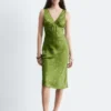 Vestido midi liso con cuello en V