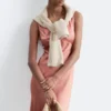 Vestido midi liso con cuello en V
