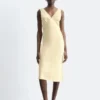 Vestido midi liso con cuello en V