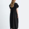 Vestido midi plisado con mangas dolman