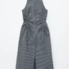 Vestido midi sin mangas con cordón