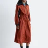 Vestido midi técnico con cordón