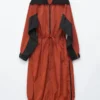 Vestido midi técnico con cordón