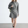 Vestido mini tipo camisa cruzada