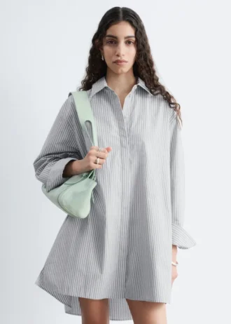 Vestido mini tipo camisa oversize