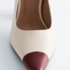 Zapatos de salón de cuero con bloques de color
