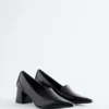 Zapatos de salón de piel